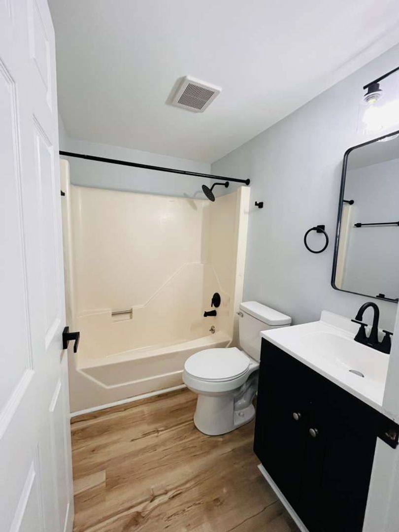 Apartment for rent at 4239 Brownsboro Rd, Winston Salem, NC 27106