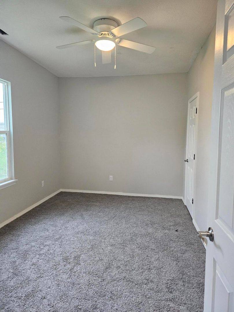 House for rent at 1307 E Locust, Springfield, MO 65802