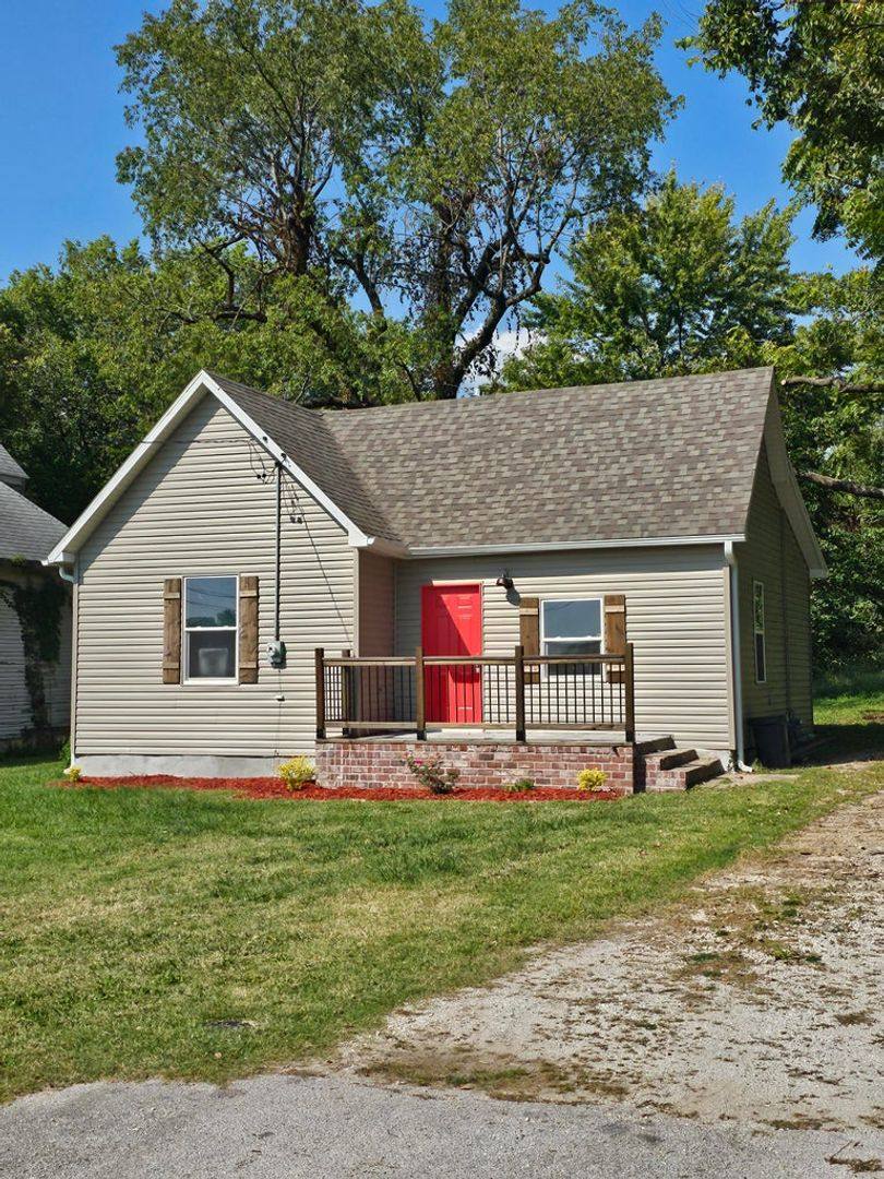 House for rent at 1307 E Locust, Springfield, MO 65802