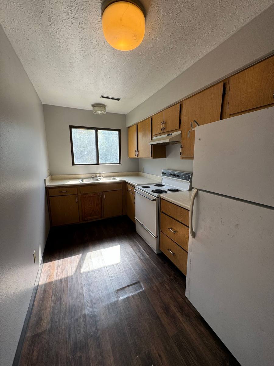 Apartment for rent at 7104 Hillandale Rd, Davenport, IA 52806