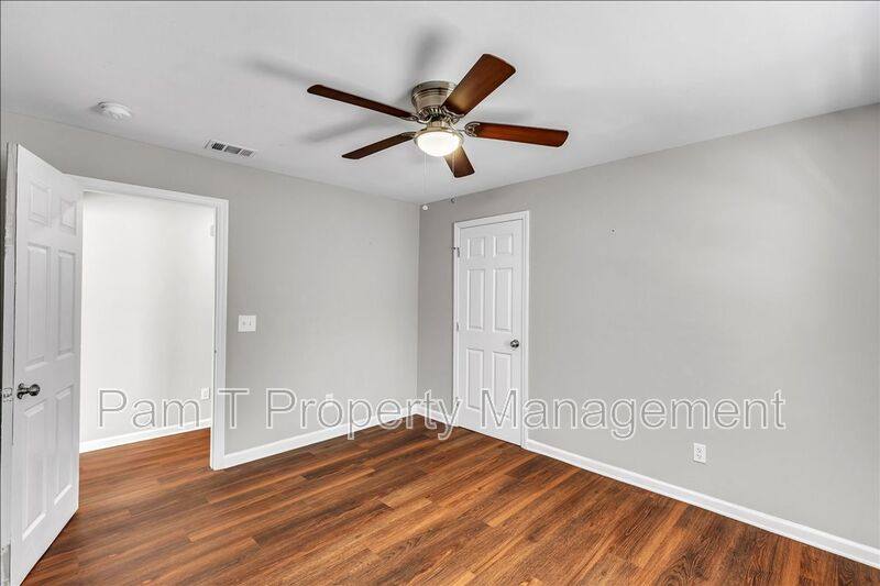 Apartment for rent at 1024 W 39th St, Savannah, GA 31415
