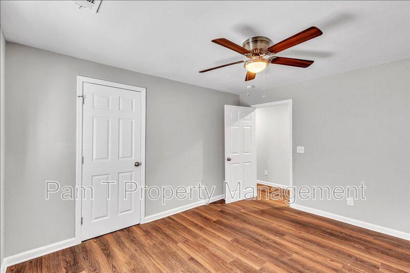 Apartment for rent at 1024 W 39th St, Savannah, GA 31415