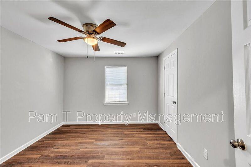 Apartment for rent at 1024 W 39th St, Savannah, GA 31415
