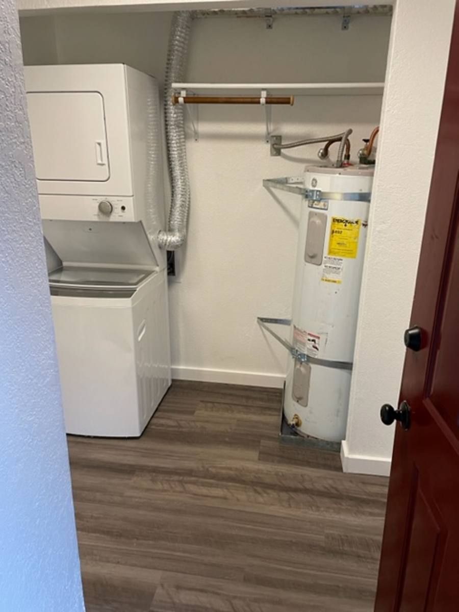 Apartment for rent at 4230-4242 State St, Salem, OR 97301