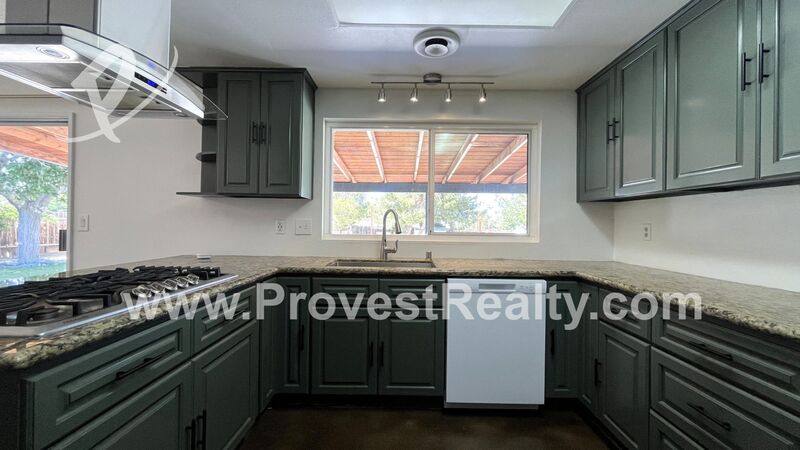 House for rent at 18370 Danbury Ave, Hesperia, CA 92345