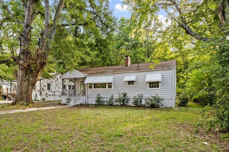 House for rent at 832 Meadowbrook Dr, Birmingham, AL 35215
