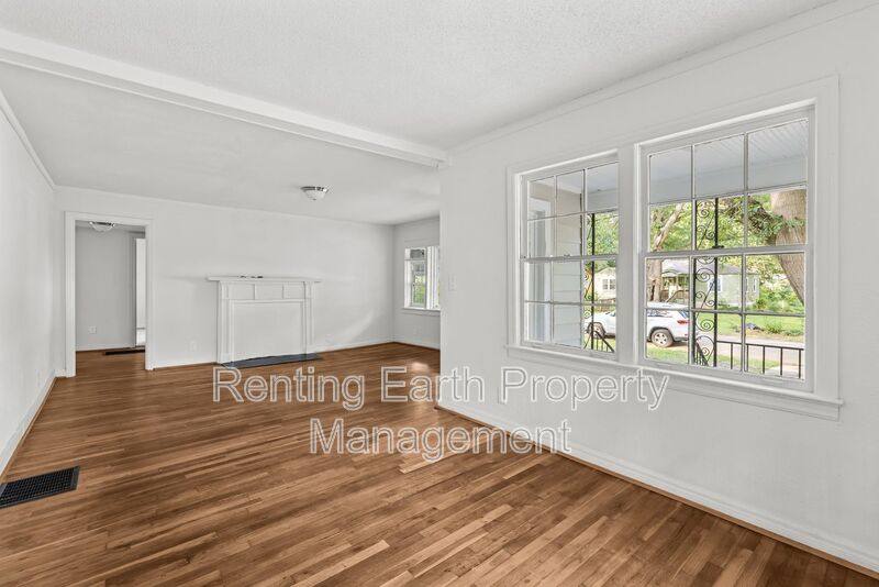 House for rent at 832 Meadowbrook Dr, Birmingham, AL 35215
