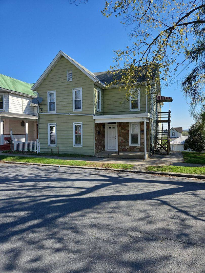 Apartment for rent at 523 Center St, Chambersburg, PA 17201