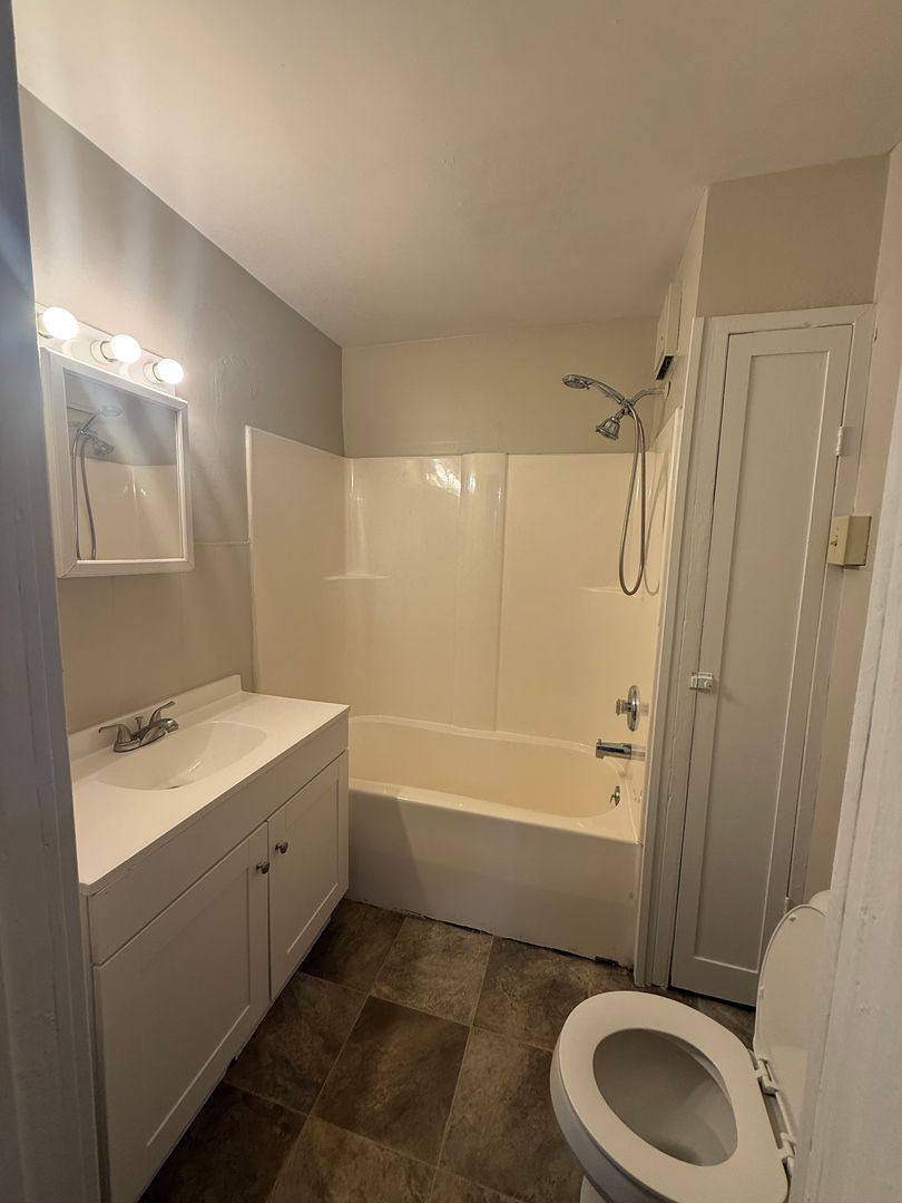 Apartment for rent at 523 Center St, Chambersburg, PA 17201