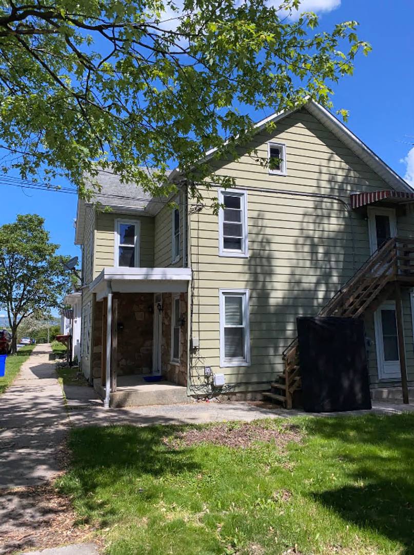 Apartment for rent at 523 Center St, Chambersburg, PA 17201