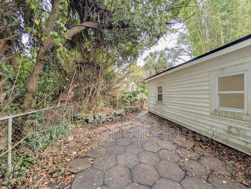 Apartment for rent at 1379 Ingleside Ave #B, Jacksonville, FL 32205