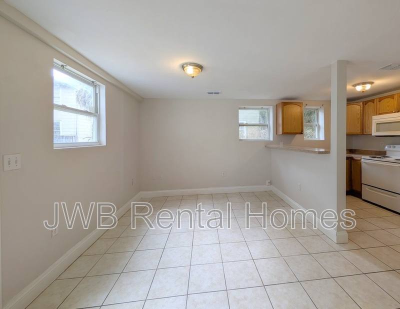 Apartment for rent at 1379 Ingleside Ave #B, Jacksonville, FL 32205
