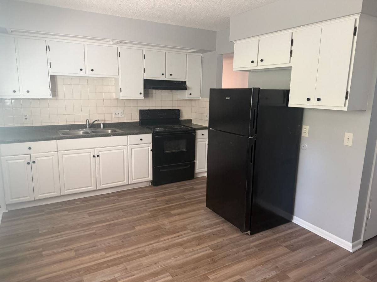 Apartment for rent at 290 W National Rd, Newark, OH 43055