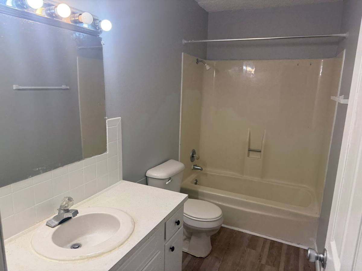 Apartment for rent at 290 W National Rd, Newark, OH 43055
