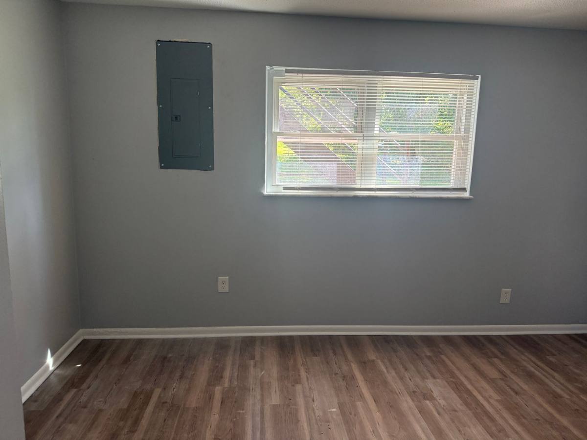 Apartment for rent at 290 W National Rd, Newark, OH 43055