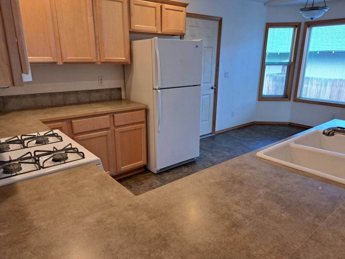 House for rent at 20591 Conifer Ave, Bend, OR 97702