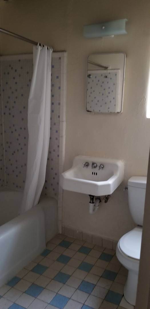 Apartment for rent at 1310 Dr Martin Luther King Jr Ave NE, Albuquerque, NM 87106