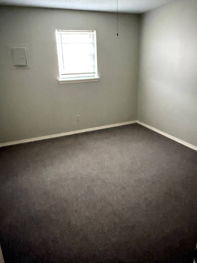 Apartment for rent at 207 S Sugar Rd, Pharr, TX 78577