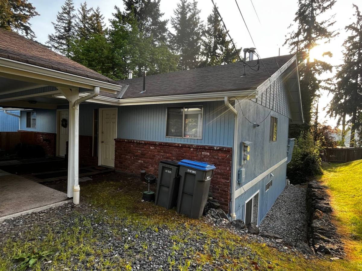 Apartment for rent at 1110 Shorewood Dr, Bremerton, WA 98312
