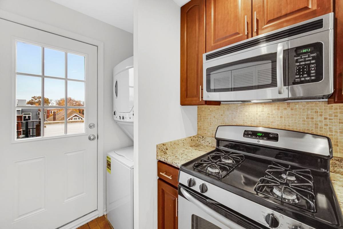 Apartment for rent at 2218 W Augusta Blvd, Chicago, IL 60622