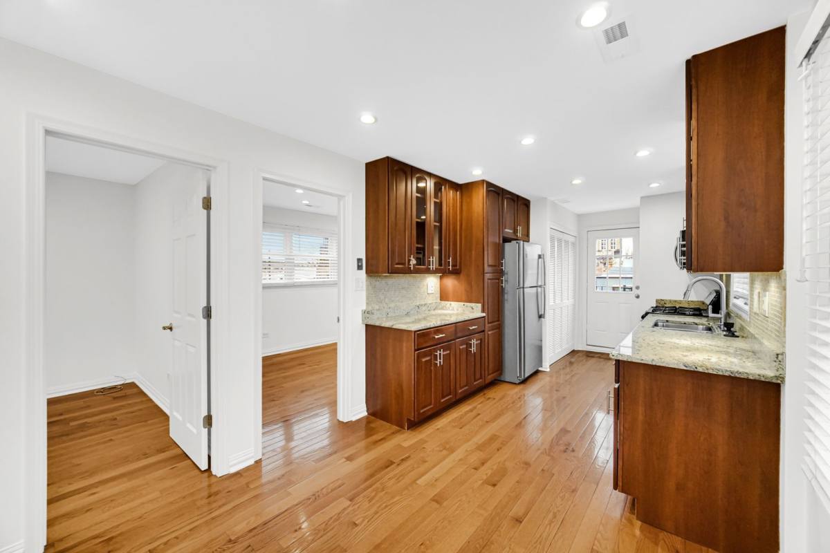Apartment for rent at 2218 W Augusta Blvd, Chicago, IL 60622