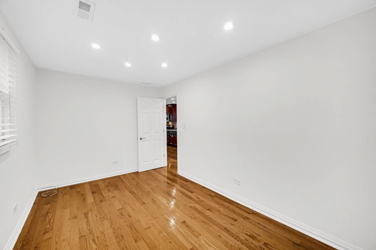 Apartment for rent at 2218 W Augusta Blvd, Chicago, IL 60622