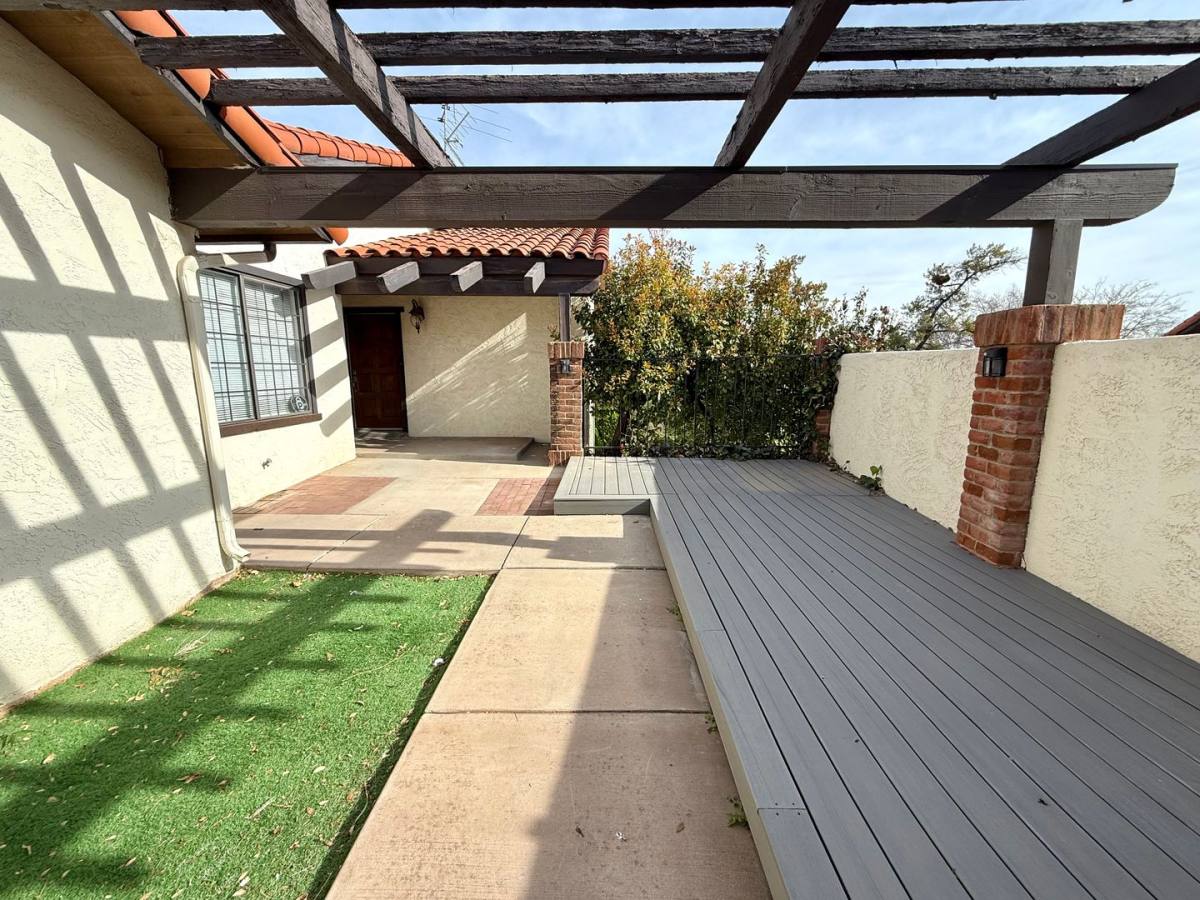 Townhouse for rent at 300 W 2025 S, Saint George, UT 84770