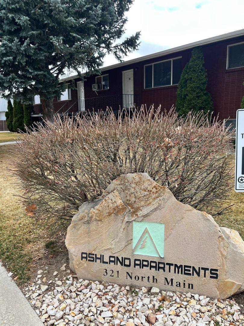 Apartment for rent at 321-353 N Main St, Orem, UT 84057