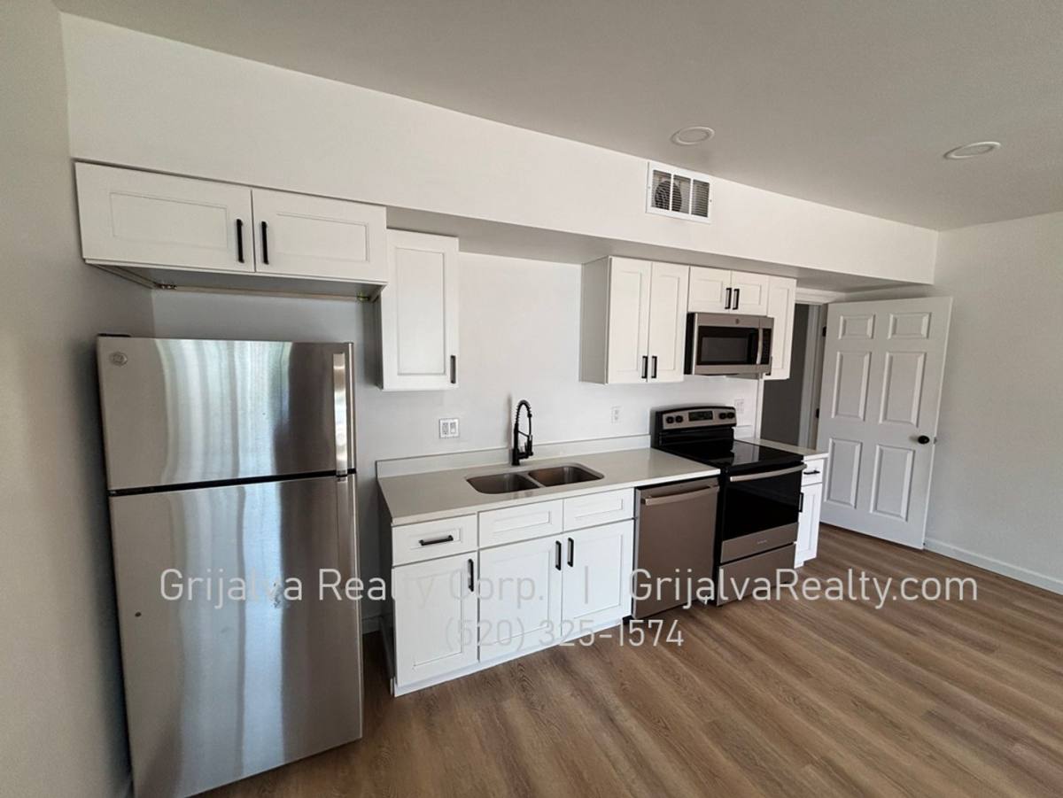 Apartment for rent at 2924 N Winstel Blvd, Tucson, AZ 85716