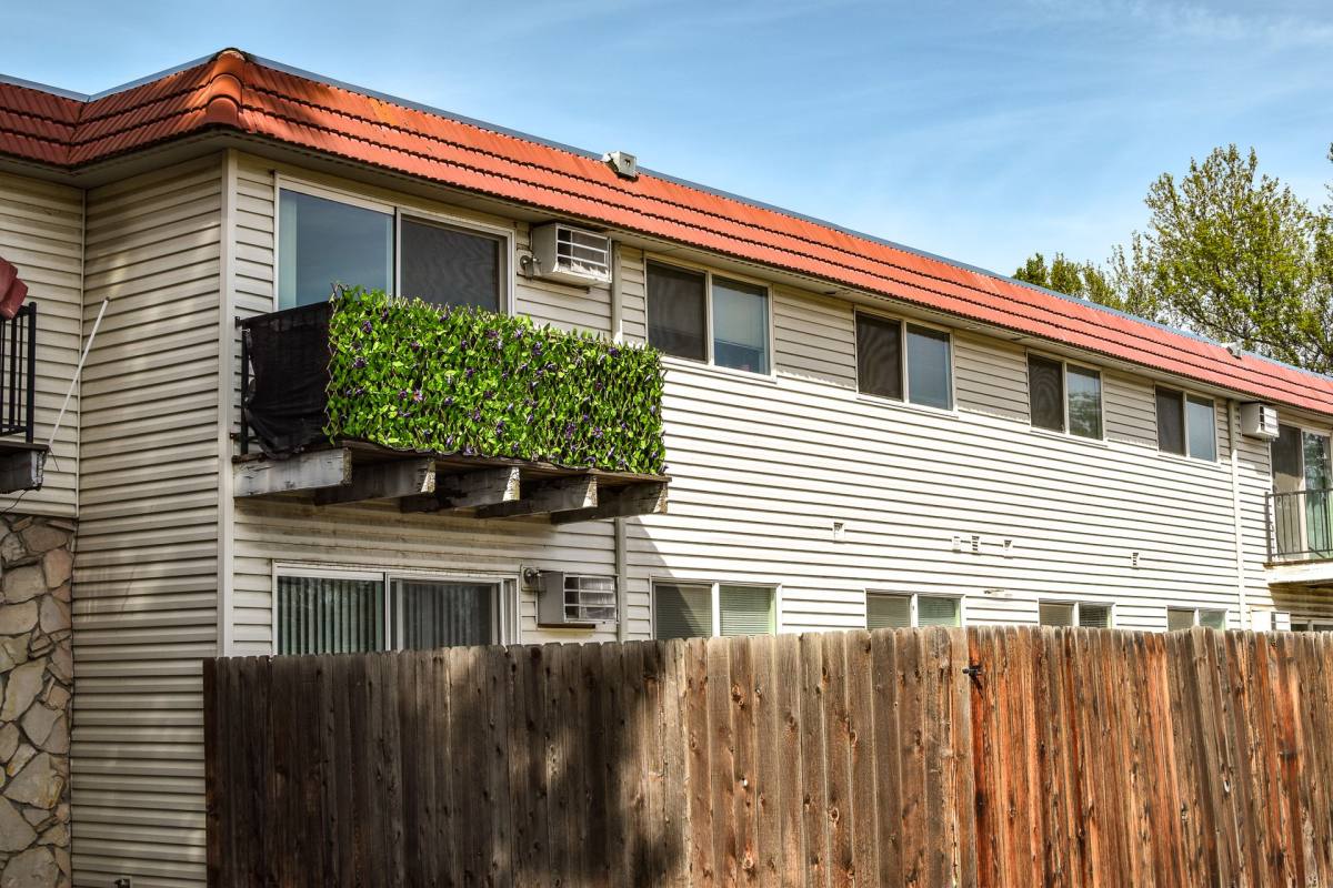 Apartment for rent at 1930 George Washington Way, Richland, WA 99354