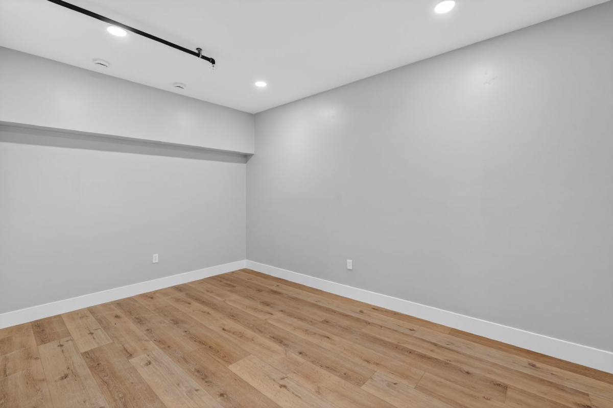 Apartment for rent at 1520 Independence Way, Vista, CA 92084