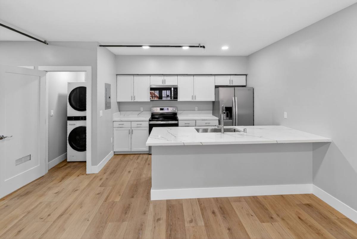 Apartment for rent at 1520 Independence Way, Vista, CA 92084