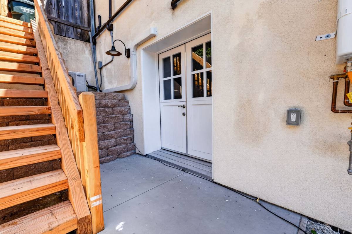 Apartment for rent at 1520 Independence Way, Vista, CA 92084