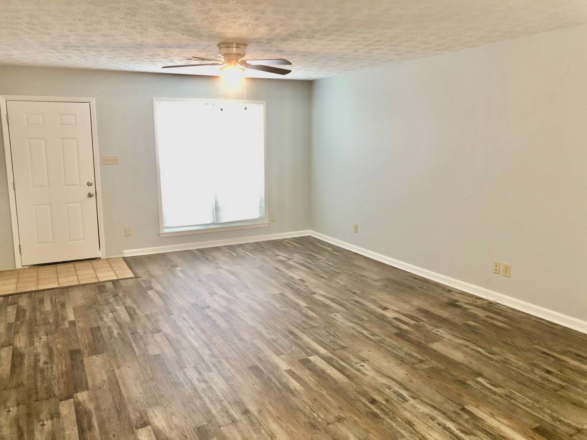 Apartment for rent at 480 Eastdale S Rd, Montgomery, AL 36117