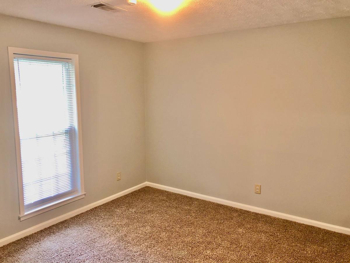 Apartment for rent at 480 Eastdale S Rd, Montgomery, AL 36117