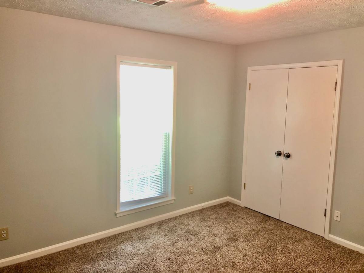 Apartment for rent at 480 Eastdale S Rd, Montgomery, AL 36117