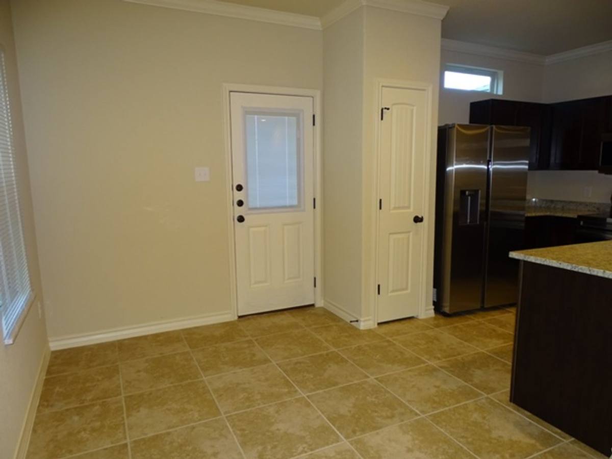 Townhouse for rent at 6407 Luglio Lane, San Antonio, TX 78233