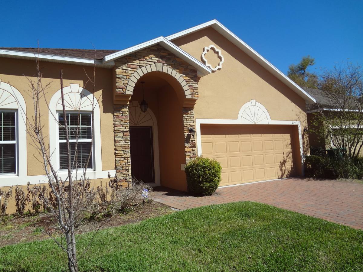 House for rent at 229 W Fiesta Key Loop, Deland, FL 32720