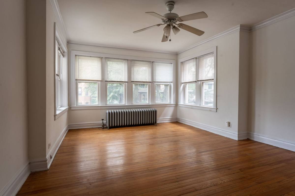 Apartment for rent at 1416-1422 W Hutchinson St, Chicago, IL 60613