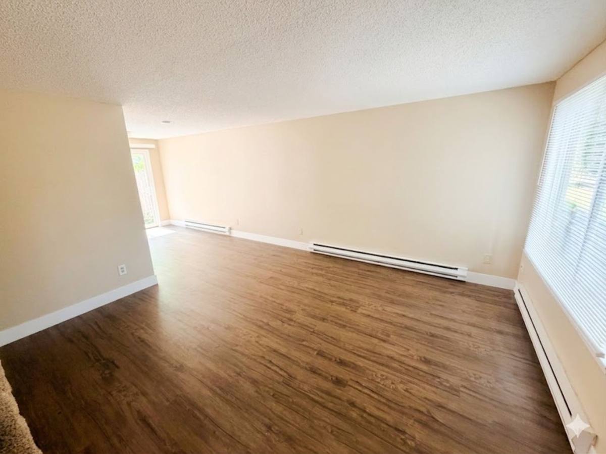 Apartment for rent at 1924 - 1930 SW Hume Court, Portland, OR 97219