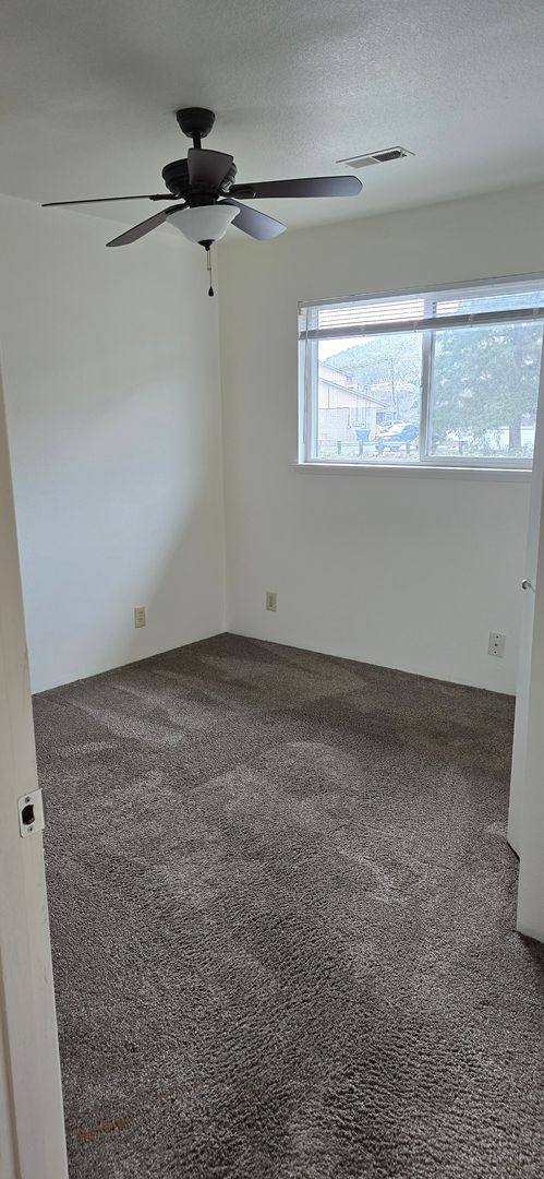 Apartment for rent at 41 Page Rd, Winchester, OR 97495