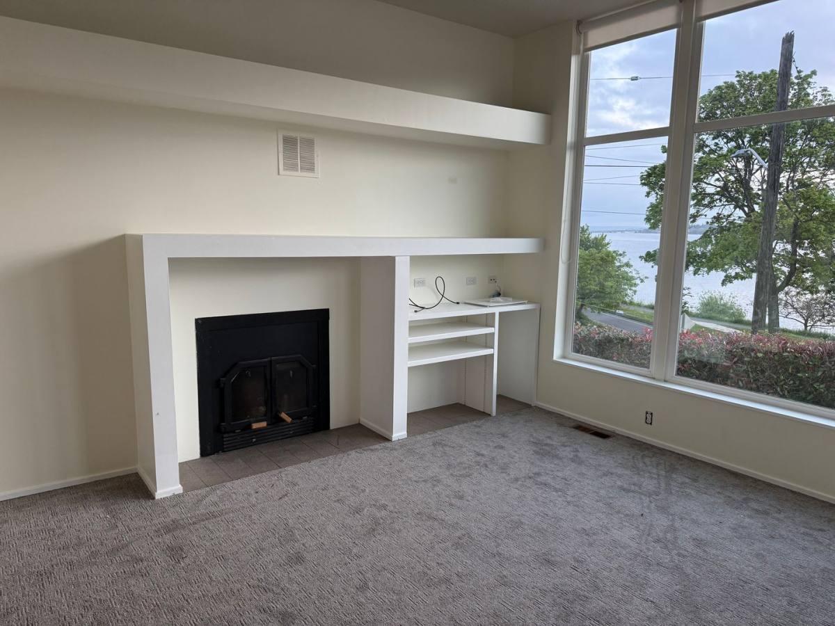 House for rent at 4901 Lake Wa Blvd S, Seattle, WA 98118
