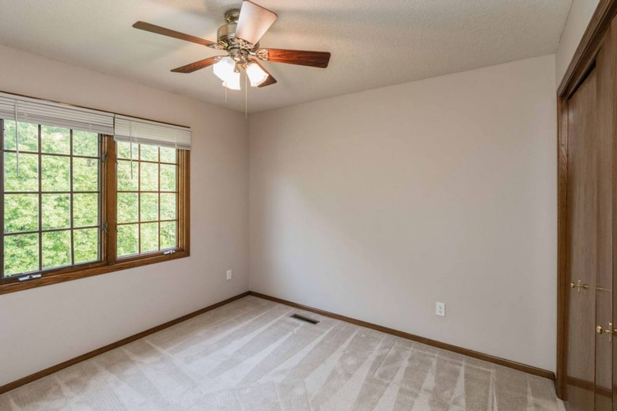 House for rent at 4728 67th St, Urbandale, IA 50322