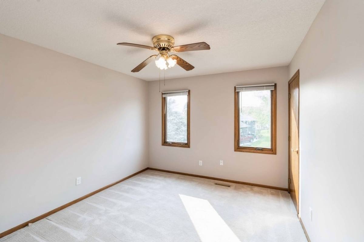 House for rent at 4728 67th St, Urbandale, IA 50322