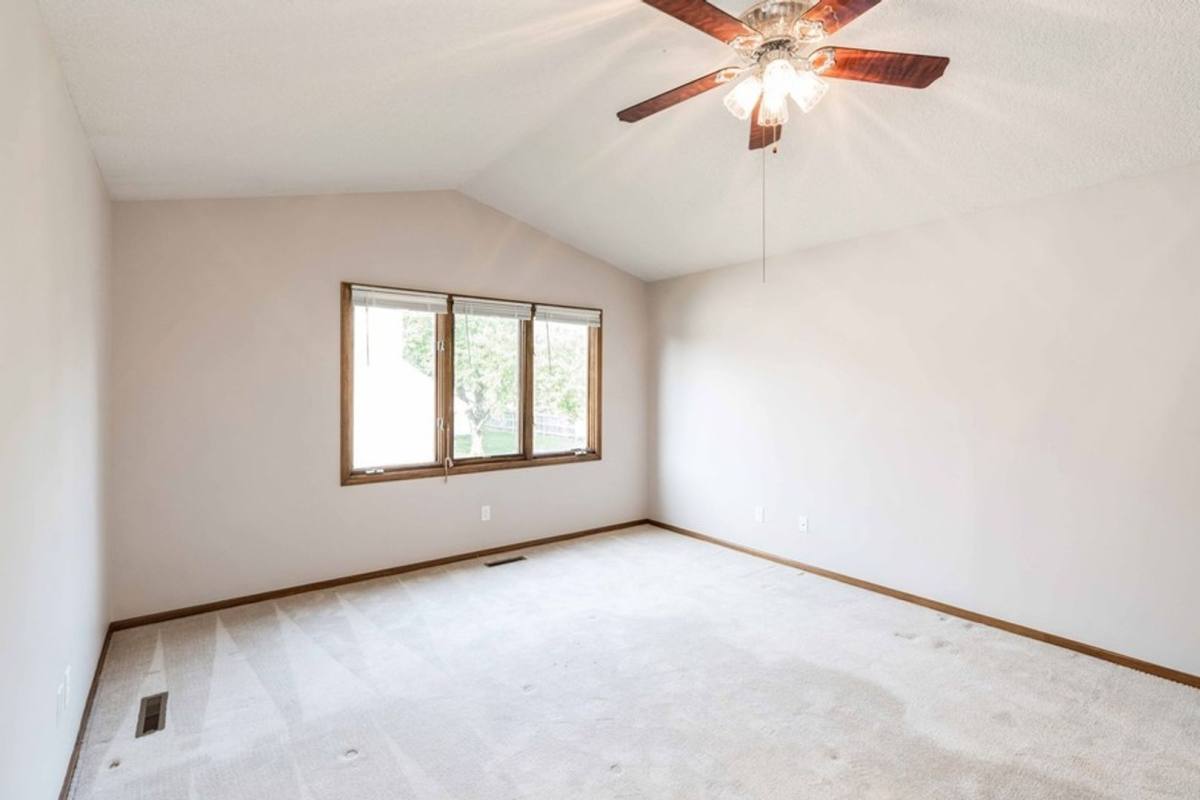 House for rent at 4728 67th St, Urbandale, IA 50322
