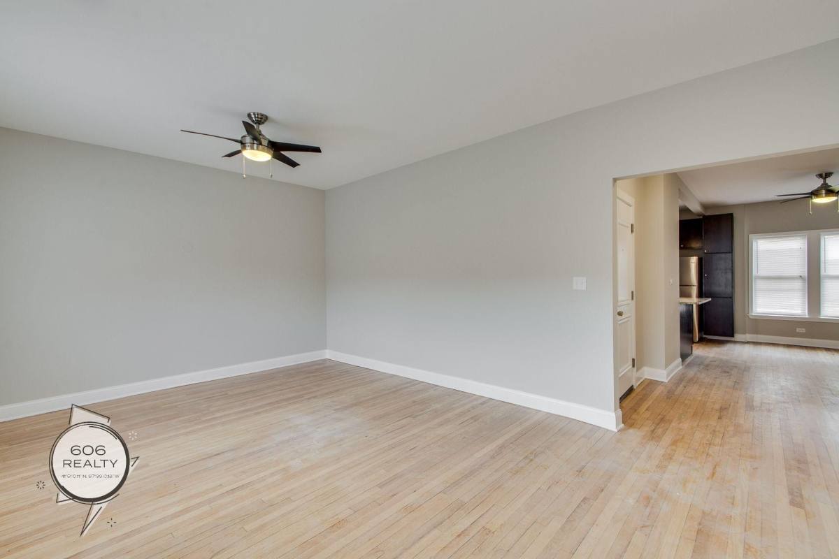 Apartment for rent at 836-842 E 53rd St, Chicago, IL 60615