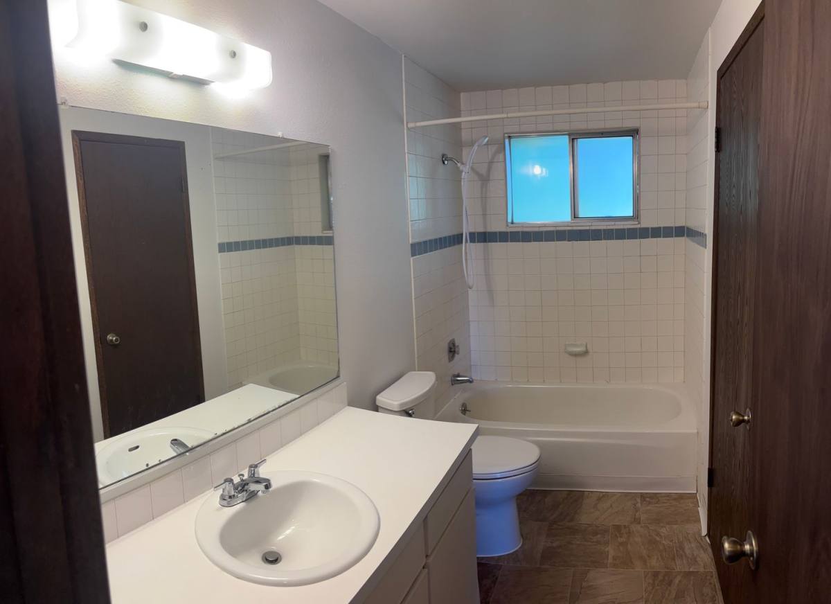 Apartment for rent at 10808-10 E 9th, Spokane, WA 99206