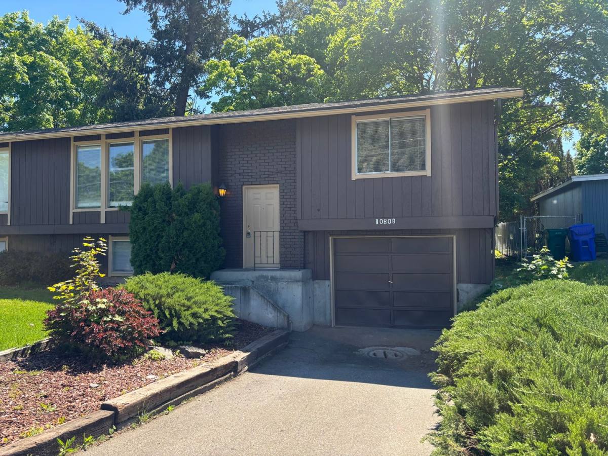 Apartment for rent at 10808-10 E 9th, Spokane, WA 99206