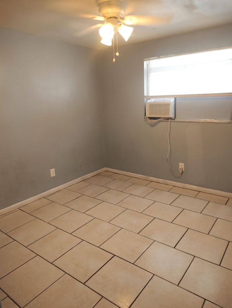 Apartment for rent at 5204 N 45th St, Tampa, FL 33610