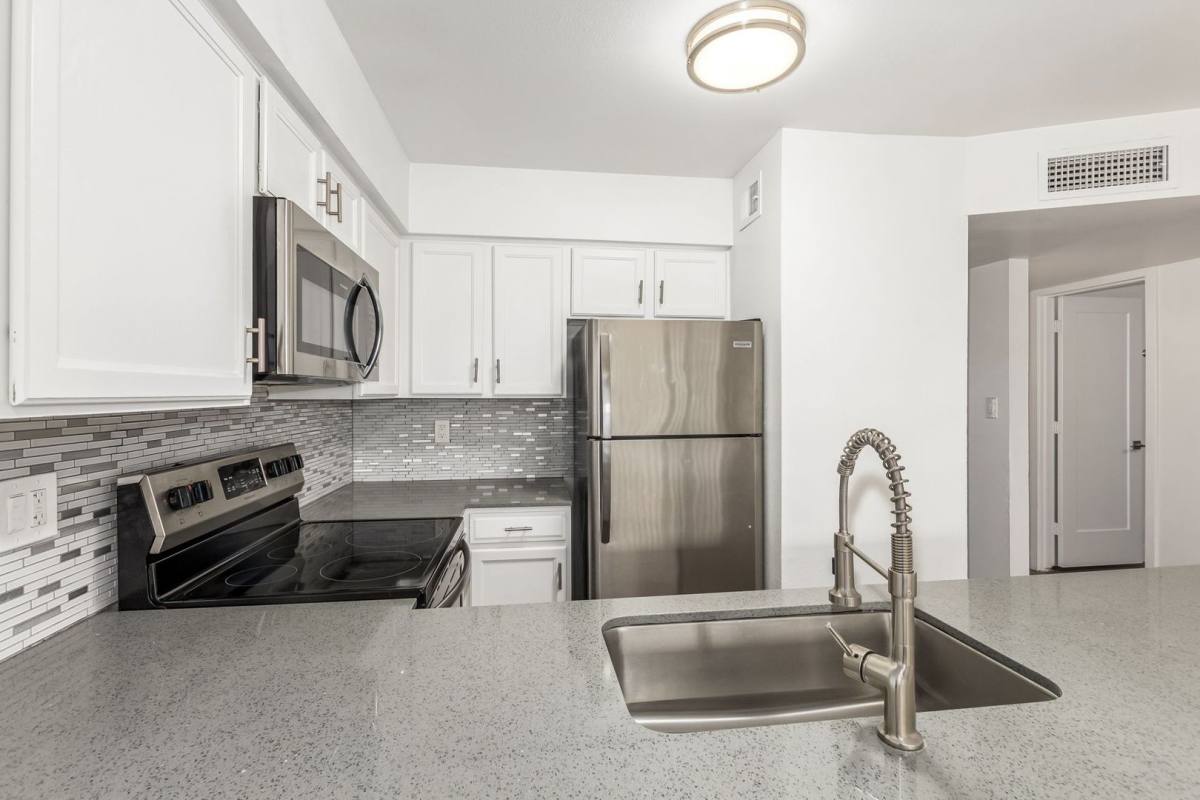 Apartment for rent at 524 S Stapley Dr, Mesa, AZ 85204